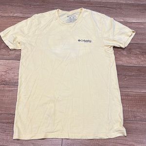 Columbia T-shirt